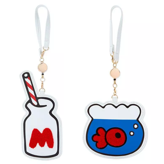 Hello Kitty Classic Card Case with Reel